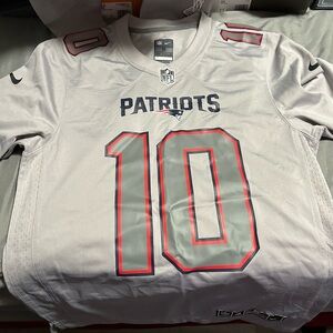 Nike Patriots Gray and Red Jersey